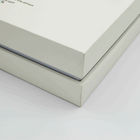 300g白く贅沢なギフト用の箱 リボンが付いている30cm x 30cm MDF Skincareのパーソナル ケアの包装箱