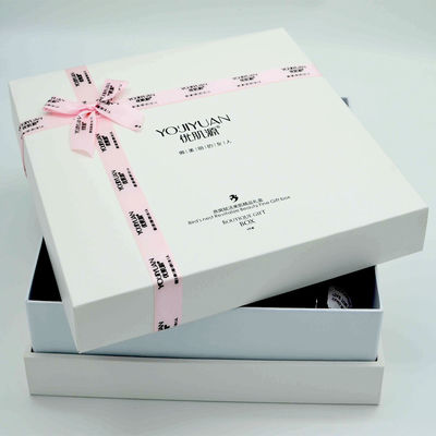 購入 300g白く贅沢なギフト用の箱 リボンが付いている30cm x 30cm MDF Skincareのパーソナル ケアの包装箱 online manufacture