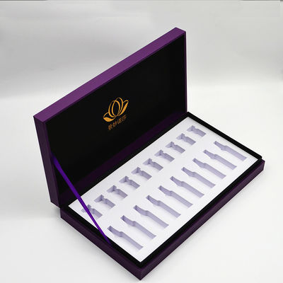 外の構造リボンの革紐との化粧品の包装箱CCNBの木の蝶番を付けられたキットのSkincareの美
